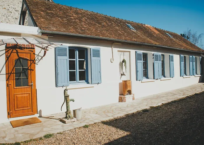 La Luciole Longere 65 M2 Climatisee & Lumineuse